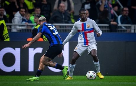 لیگ قهرمانان اروپا: ناپولی، آژاکس را گل باران کرد / بارسلونا به اینتر باخت / نبرد ایرانی‌ها را پورتو با پاس‌های طارمی برد