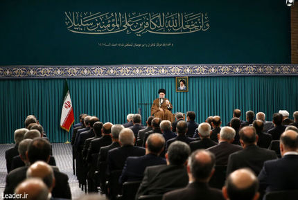 پرهیز از دیپلماسی التماسی، لزوم تعاملات خردمندانه و انعطاف با حفظ اصول