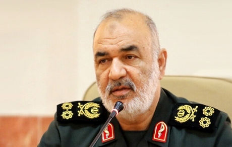  سرلشکر سلامی: سپاه‌ مدافع مردم در سختی‌هاست/ حضور قرارگاه سازندگی خاتم‌الانبیا در منطقه زلزله‌زده میا‌نه و سراب 