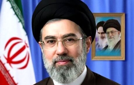 دستور تازه رهبر جدید انقلاب: تاکید بر ادامه‌ی خدمت مدیران و مسئولانی منصوب مستقیم قائد شهید