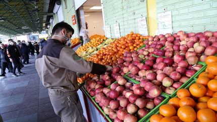 فردا، بازار میوه و تره بار باز خواهدبود