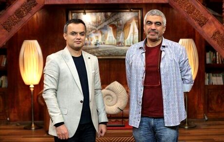 مجری «فوتبال ۱۲۰» در برنامه سروش صحت