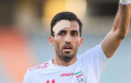  دوری 2 هفته ای امیری از میادین فوتبال/ هافبک پرسپولیس در بحرین ماندنی شد