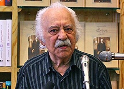 عکسی که بابک کریمی از مزار پدرش منتشر کرد