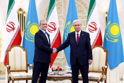رئیس جمهور از رشد ۴۰ درصدی تجارت ایران و قزاقستان خبرداد