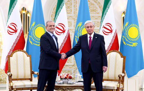 رئیس جمهور از رشد ۴۰ درصدی تجارت ایران و قزاقستان خبرداد