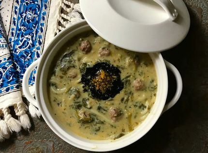 طرز تهیه آش خرفه خوشمزه به سبک سنتی، «مناسب فصل بهار!»