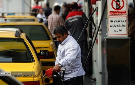 واریز سهمیه اعتباری سوخت دی ۶۸۰ هزار خودروی حمل و نقل عمومی