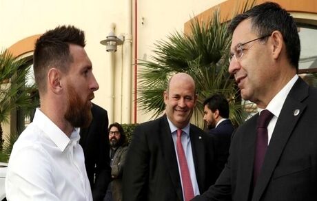 اعتراف علنی مسی تنها شرط بارتومئو برای استعفا از ریاست باشگاه بارسلونا