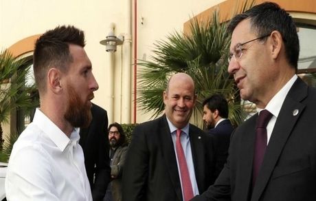 اعتراف علنی مسی تنها شرط بارتومئو برای استعفا از ریاست باشگاه بارسلونا