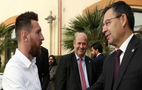 اعتراف علنی مسی تنها شرط بارتومئو برای استعفا از ریاست باشگاه بارسلونا