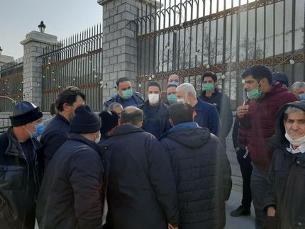 تجمع رانندگان اتوبوس ارومیه در مقابل بهارستان/ تاکید نماینده مجلس بر پیگیری موضوع