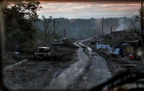 در پی حمله روسیه، ارتباط یک شهر اوکراین با مناطق دیگر قطع شد