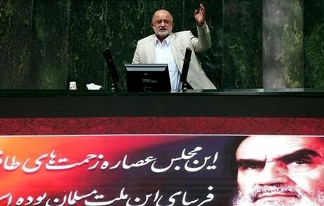 قاضی پور: برای بازگشت جوانان از خارج کشور به دانشگاه‌های ایرانی کاری کنید
