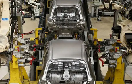 تصویب بسته حمایتی و افزایش سقف اعتباری شرکت های خودروساز 