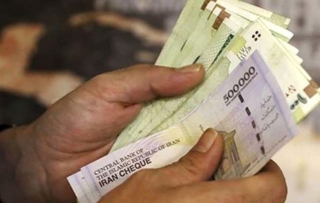 ابلاغ عیدی ۱۰ میلیون تومانی کارکنان دولت و بازنشستگان