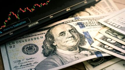 دلار صرافی امروز ) ۳۰۶۹۳ تومان قیمت خورد