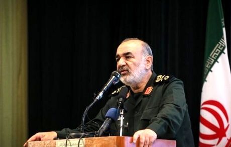 فرمانده سپاه: تصمیمات خوبی برای رفع مشکلات ماهشهر گرفته شد