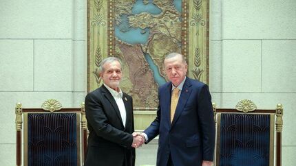 تاکید پزشکیان و اردوغان بر حل و فصل مسایل فیمابین و تسریع در اجرایی شدن توافقات تجاری