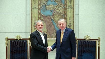 تاکید پزشکیان و اردوغان بر حل و فصل مسایل فیمابین و تسریع در اجرایی شدن توافقات تجاری