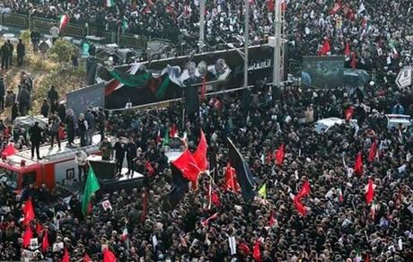 خروج پیکر شهدای مقاومت از دانشگاه تهران