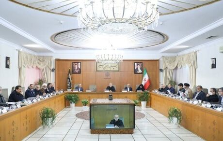 پزشکیان: وضعیت دریاچه ارومیه را جدی‌ترین چالش استاندار جدید آذربایجان‌غربی است