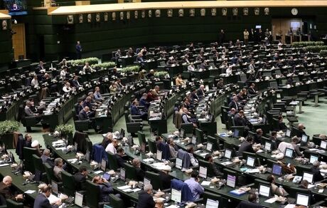 اختصاص ۹۶۰ هزار میلیارد تومان برای حمایت از معیشت مردم و تأمین کالاهای اساسی در سال آینده