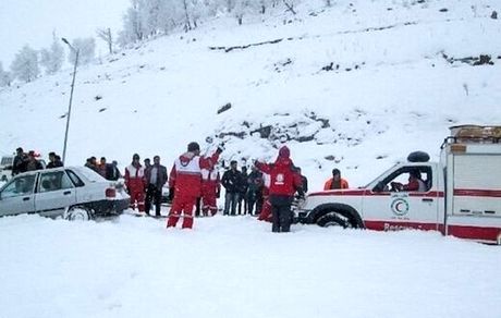 ۴ کشته و زخمی در آزادراه تهران-شمال / دلیل: ریزش بهمن