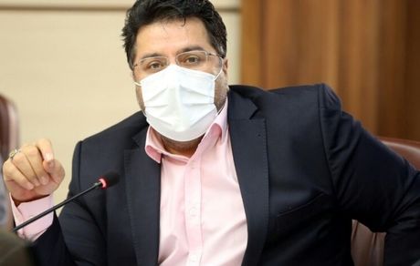 رئیس سازمان حمایت اعلام کرد: باید عرضه های خارج از شبکه در توزیع مرغ به سرعت مسدود شود