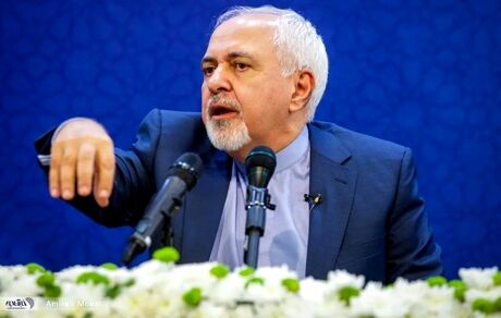 ظریف: رای ندادن رای دادن به اقلیت است / ایران را از نو خواهیم ساخت