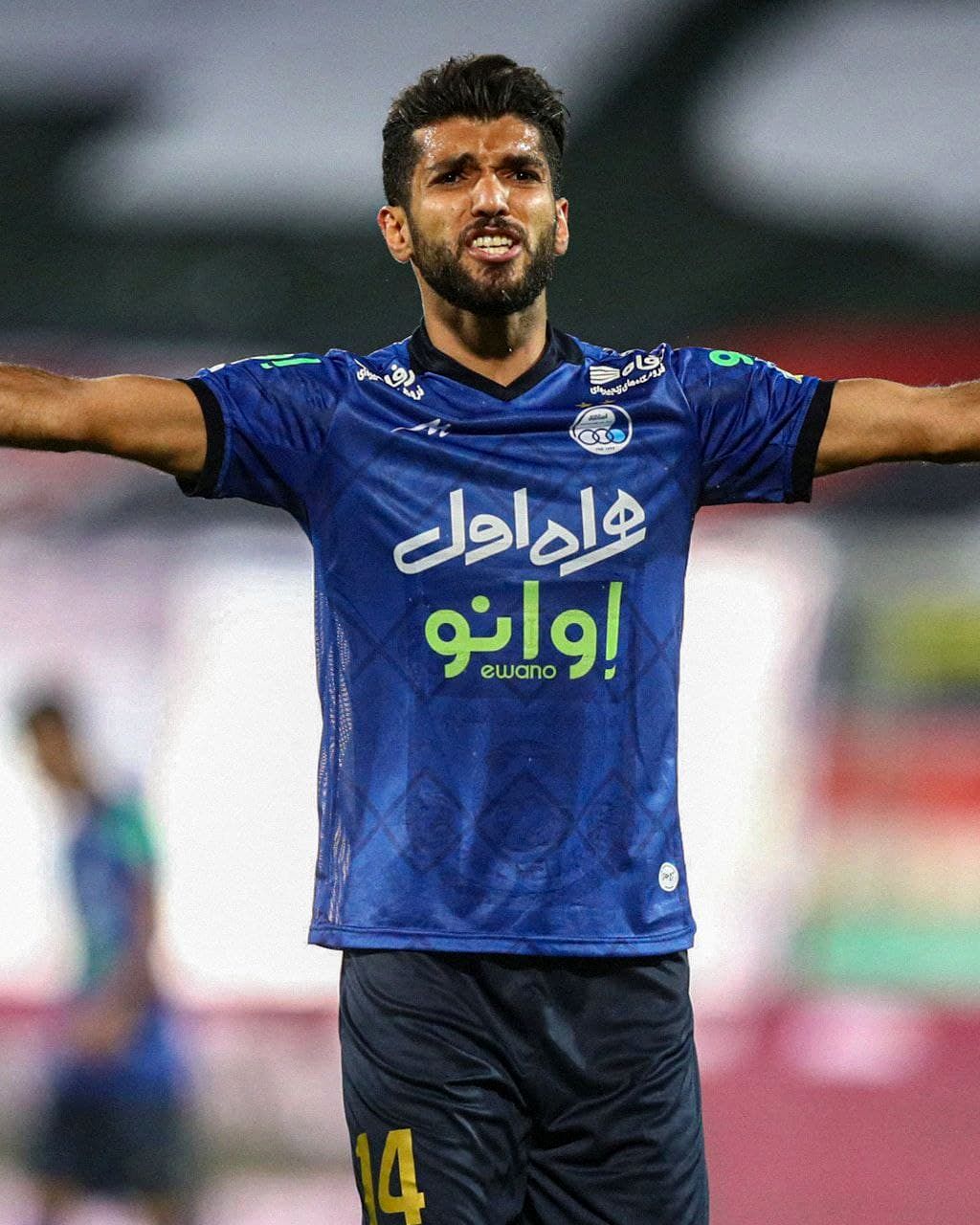 دربی سرد و کسل کننده ۹۷ از نگاه دوربین