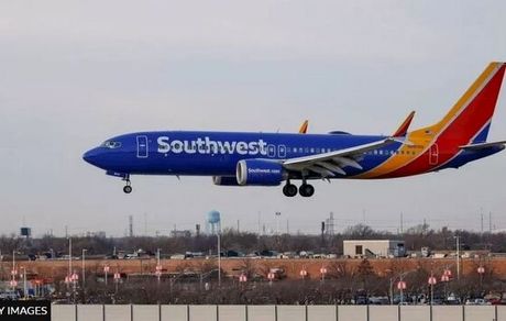 فرود اضطراری بوئینگ ۷۳۷ آمریکا در کوبا