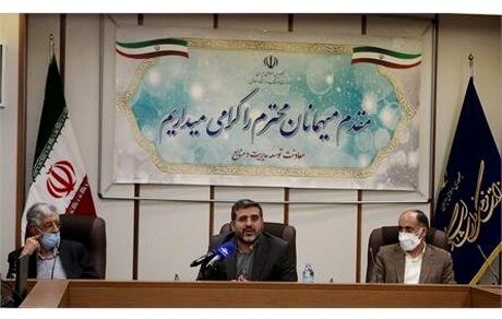 راه‌اندازی سامانه‌ای برای تخلف در خط و زبان فارسی