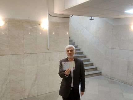 ثبت نام نماینده سابق سمیرم در مجلس برای انتخابات ریاست جمهوری