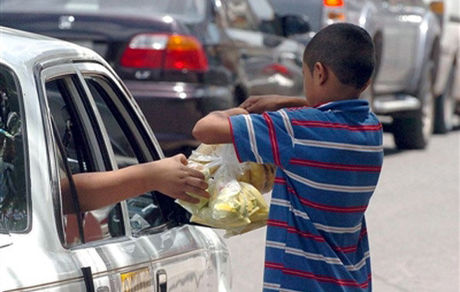 آخرین وضعیت ساماندهی «کودکان کار»/ درخواست از وزارت کشور برای تعیین تکلیف کودکان کار«بدون هویت»