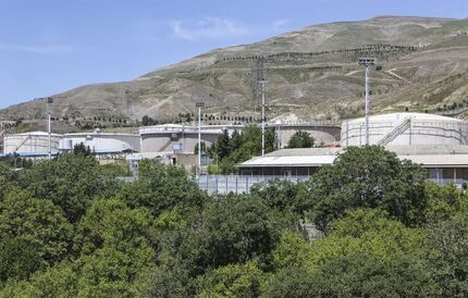 خطرات انبار نفت تهران در مجاورت با مناطق مسکونی و باغات