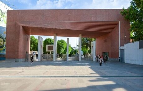 تغییر در زمانبندی برنامه امتحانی، آموزشی و دفاع از پروژه‌ها و رساله دانشگاه شریف