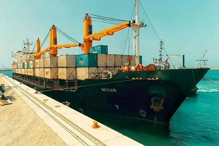 ظرفیت بنادر تجاری ایران تا ۱۴۲۴ دو برابر می‌شود