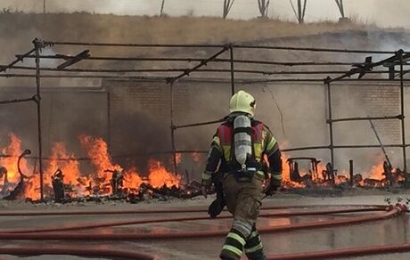 انفجار مرگبار در بازار گل محلاتی/خارج کردن 2 تن از زیر آوار؛ جستجوها ادامه دارد