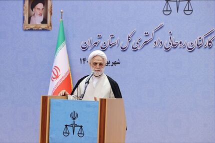 علی‌رغم همه توطئه‌های دشمنان، جمهوری اسلامی ایران  روزبه‌روز قوی‌تر و قدرتمندتر شده است