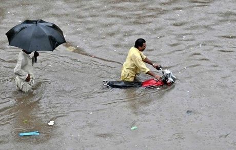 ۷۶ کشته بر اثر بارندگی‌های شدید پاکستان