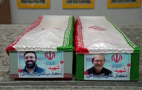 تصویری از تابوت علی لاریجانی و فرزندش در معراج شهدای تهران
