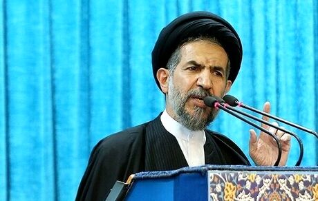 واگذاری سهام پرسپولیس و استقلال به عده‌ای معدود،‌ خطای راهبردی است