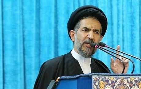 واگذاری سهام پرسپولیس و استقلال به عده‌ای معدود،‌ خطای راهبردی است