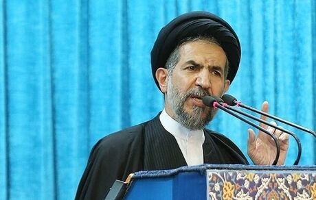 واگذاری سهام پرسپولیس و استقلال به عده‌ای معدود،‌ خطای راهبردی است