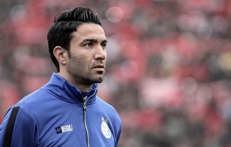 
نکونام: اگر لازم باشد همین فردا با استقلال بازی می‌کنیم
