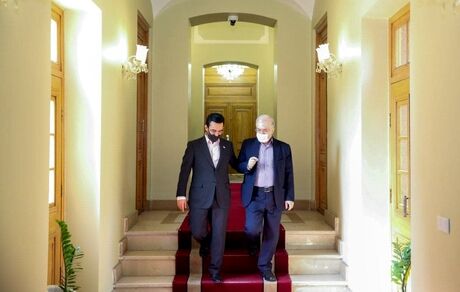 قدردانی نمکی از آذری جهرمی برای همکاری در مدیریت کرونا
