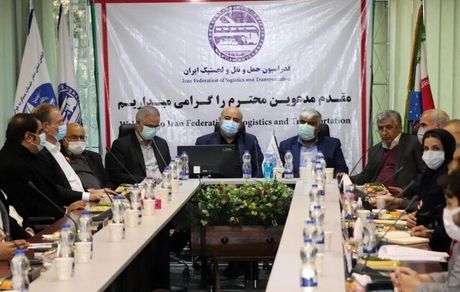 مالیات بر ارزش‌افزوده در بلیت هواپیما تورم‌زا و خارج‌کننده ارز از کشور است