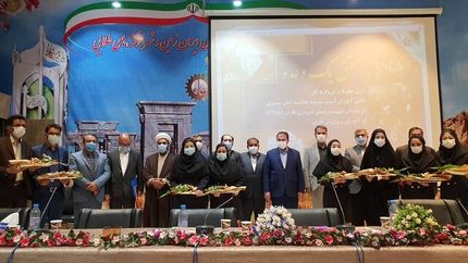 دانش آموزان حادثه دیده درودزنی به استخدام آموزش و پرورش درآمدند