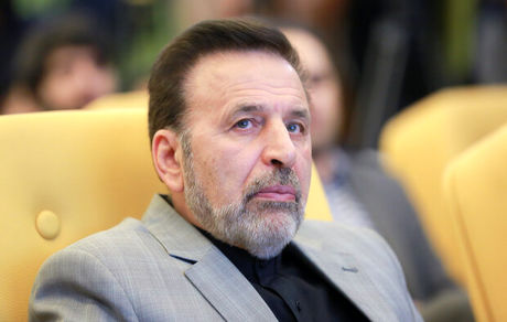 واعظی: سیاسیون و رسانه‌ها از حاشیه‌سازی بپرهیزند